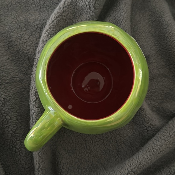 Disney Villains Poison Apple Mug - Picture 4 of 4